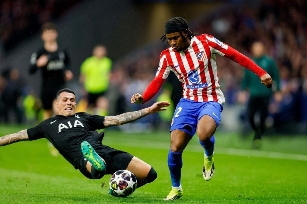 Ademola Lookman playing for Atletico Madrid