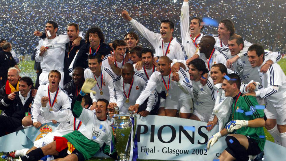 Galacticos celebrating champions league win against Bayer Leverkusen