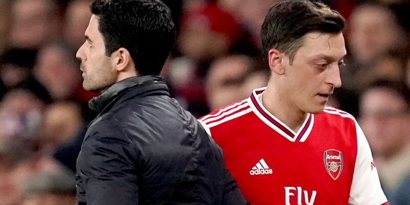 Mesut Ozil and Arteta