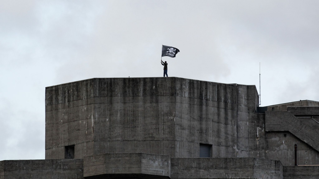 A fan waving the St. Pauli flag