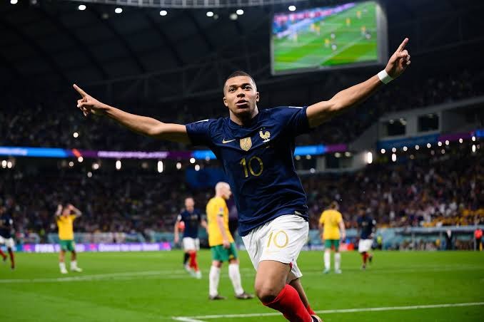 Kylian Mbappe stealing the show at the 2022 World Cup