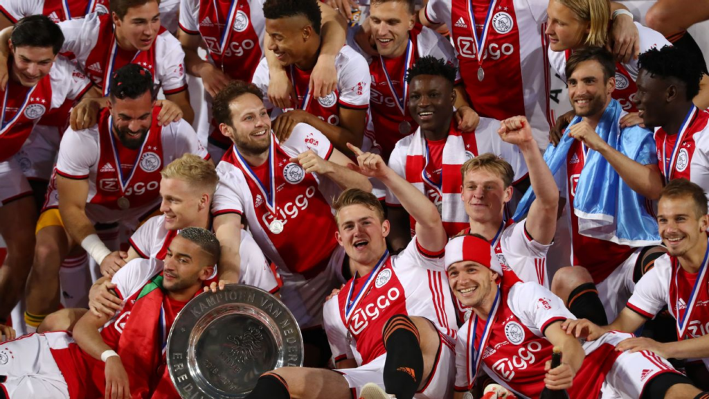 Ajax players celebrate winning the 2018/19 Eredivisie