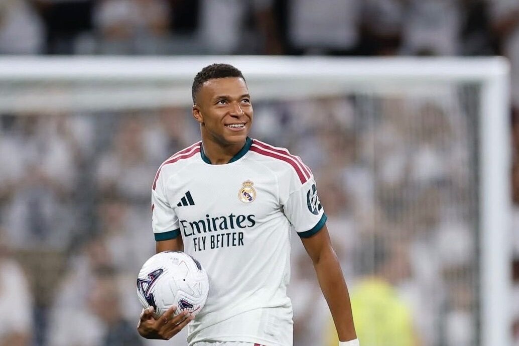Kylian Mbappe with the matchball
